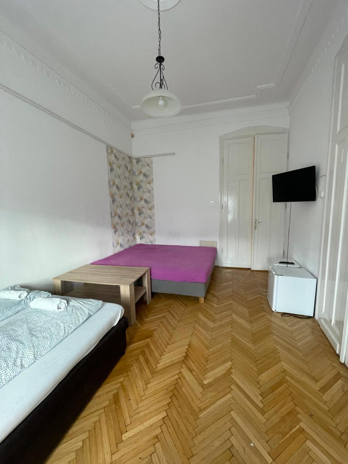 White Pearl Near Gozsdu Privatunterkunft Budapest